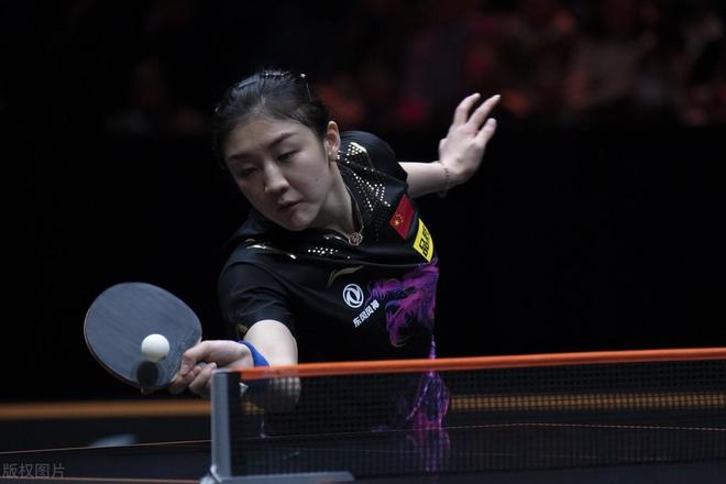 鞋后跟处 鞋后跟处