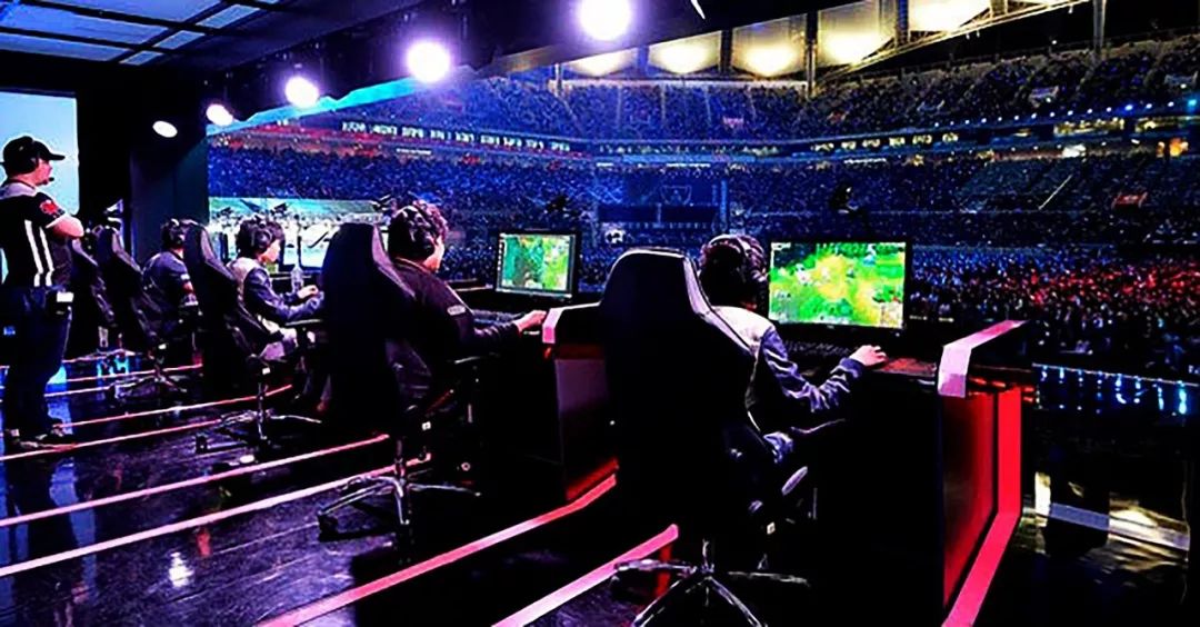 最终由前锋 最终由前锋