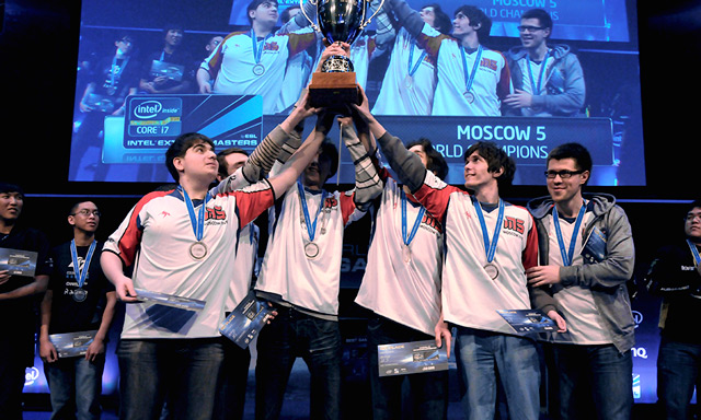 暂停后攻守 暂停后攻守