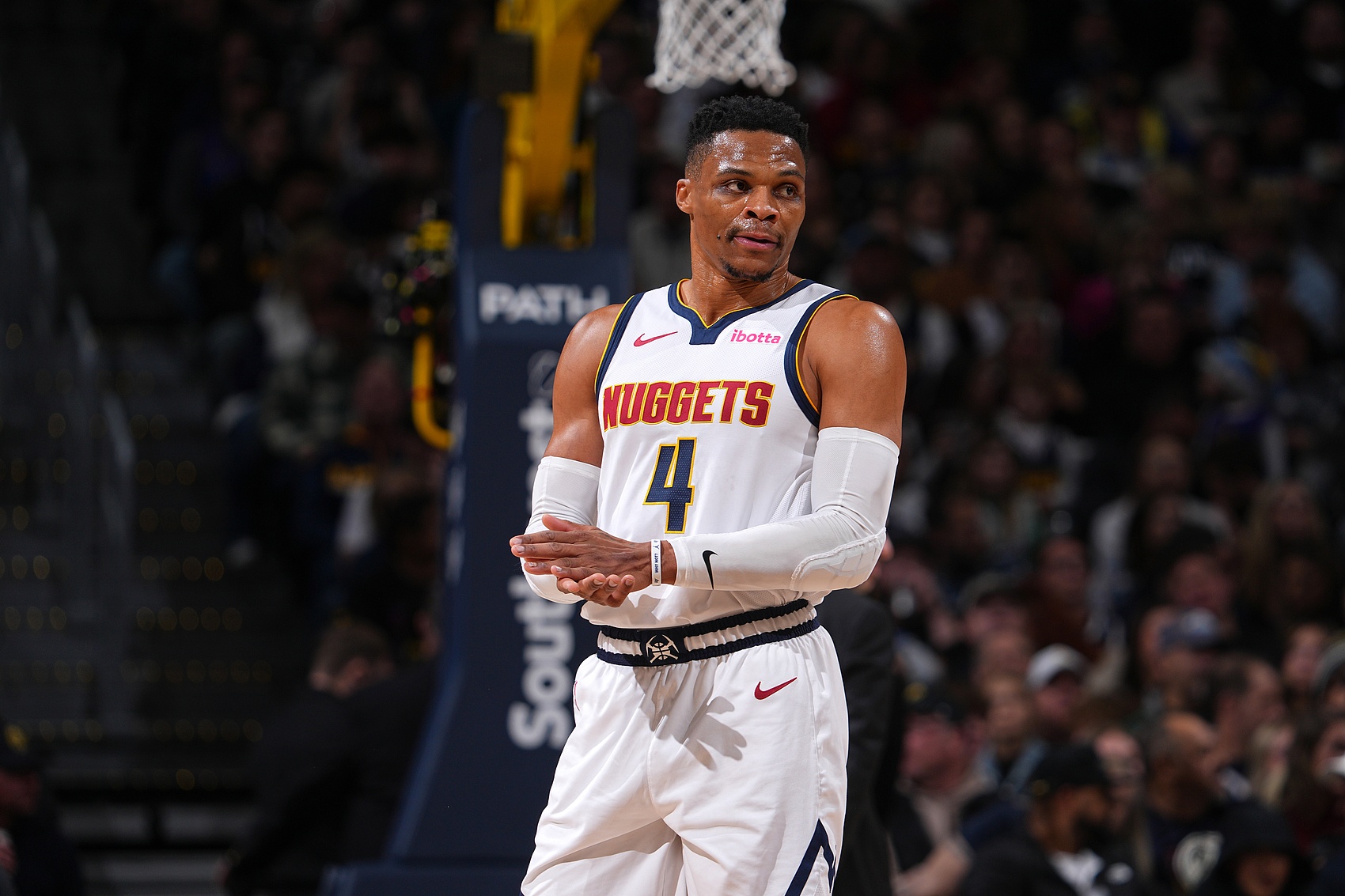 通过三点调 通过三点调